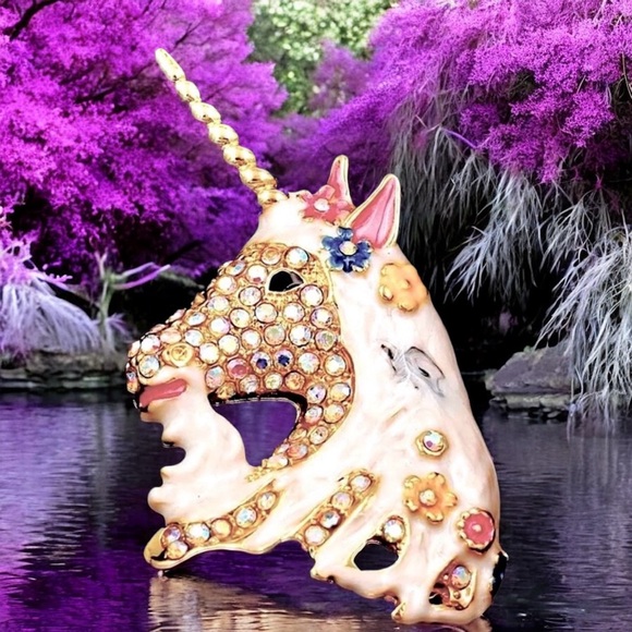Source Unknown Jewelry - Unicorn White & Multicolored Crystal Enamel Brooch